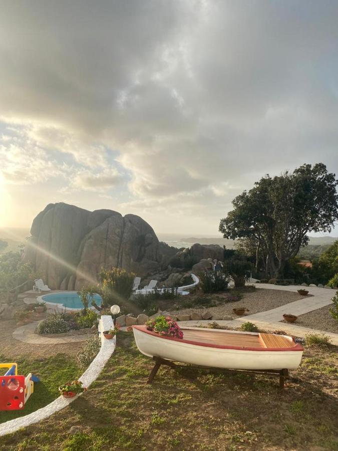 Villa Majore Beb Con Piscina Privata Rena Majore Bagian luar foto