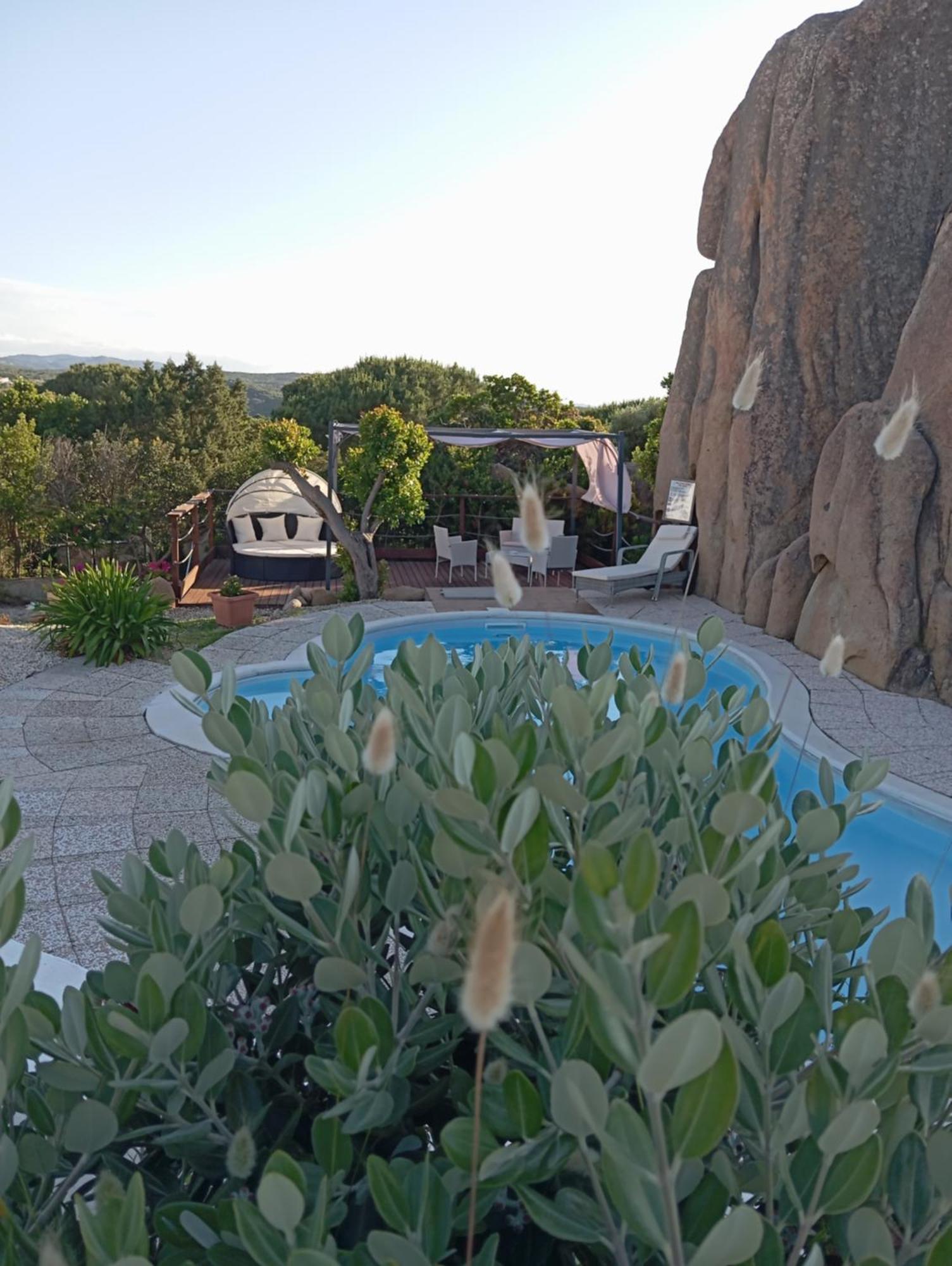 Villa Majore Beb Con Piscina Privata Rena Majore Bagian luar foto